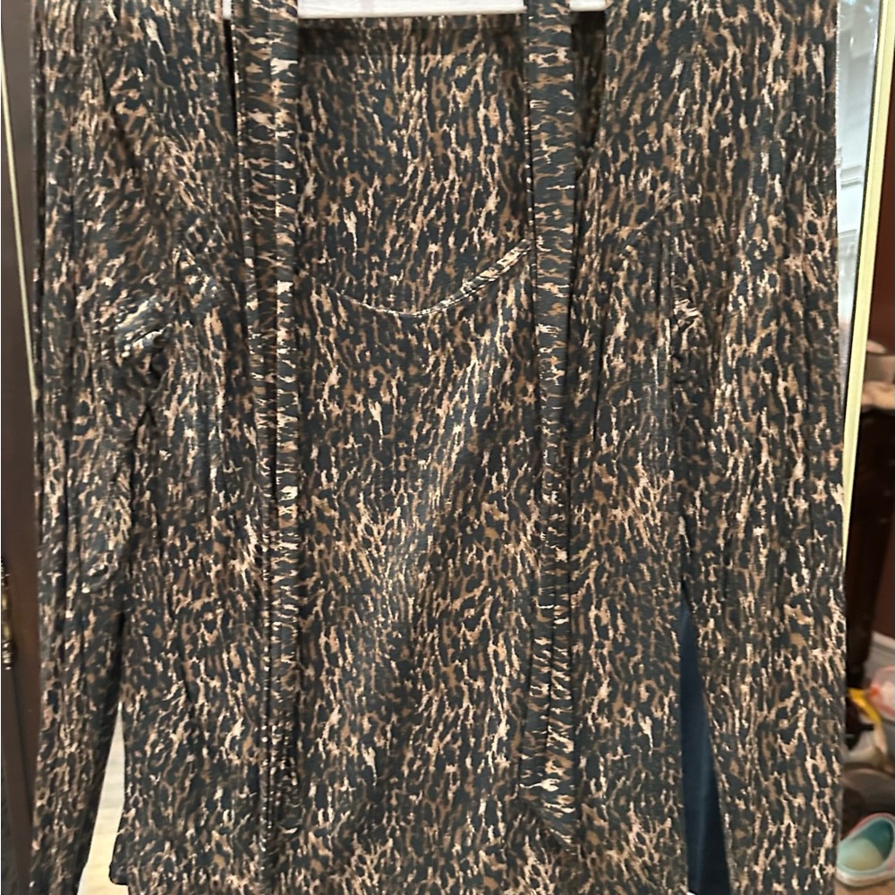 A Classy Chic Boutique Animal Print Blouse